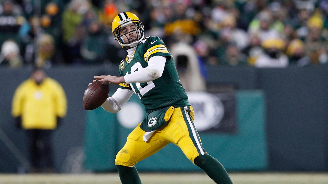 Aaron Rodgers becoming 'Mr. Hail Mary' for Packers